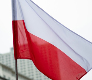 Польща планує купити частку в супутниковій компанії, яка допомогла Україні в протистоянні з Росією - FT