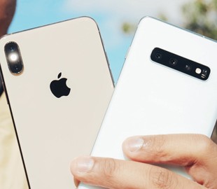 Samsung Galaxy S10 заряжает iPhone XS быстрее стандартного блока питания