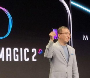 Huawei показала смартфон Honor Magic 2 с выдвижной камерой