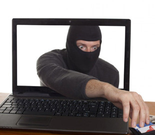 Предлагали инвестировать в иностранные проекты. В Украине разоблачили мошенников