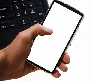 Люди по всьому світу використовують сайт, щоб надіслати СМС про війну в Україні випадковим росіянам