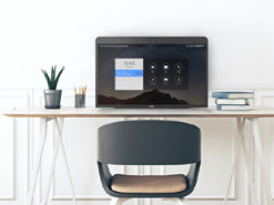 Zoom выпустит сенсорный монитор для работы из дома