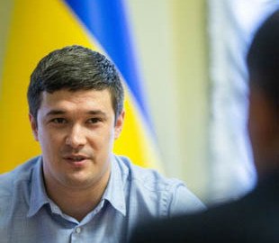 Федоров назвав терміни легалізації електронного студентського квитка