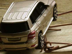 Жінка віддала за неіснуюче авто понад 220 тис. грн