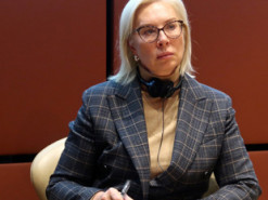 Денісова заявляє, що її сайт атакували хакери