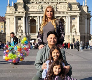 Камалія про реакцію 9-річних доньок на зруйновані будинки у Києві: "Я бачила в їхніх очах страх"