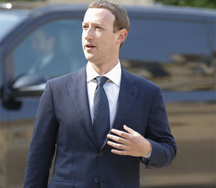 Бывший менеджер Facebook утверждает, что с Цукербергом компания не изменится