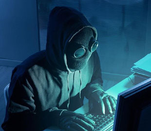 Хакеры начали атаки на команды кандидатов в президенты США