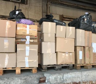 Двое запорожцев сбывали коробки «контрабаса» через интернет