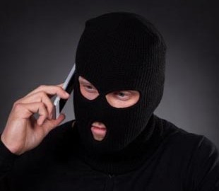 Пенсіонер перерахував телефонному шахраю 17 тисяч гривень