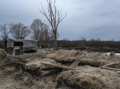 «Досхочу надихались радіацією»: з’явились фото російських окупантів в Рудому лісі