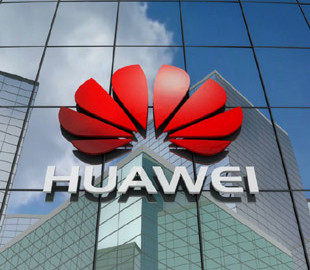 Выручка Huawei выросла на 13%, несмотря на санкции со стороны США