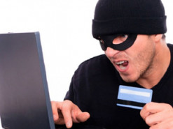 Мужчина перечислил мошенникам 34 тысячи гривен за виртуальный трактор