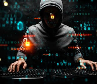 Суд виніс вирок інтернет-шахраю, який ошукав клієнтів українських автосервісів