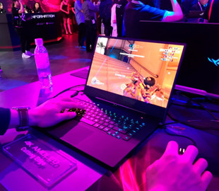 ASUS пока не будет оснащать ноутбуки OLED-дисплеями