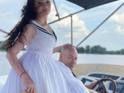 Дмитрий Гордон похвастался семейным фото на море с подросшими детьми