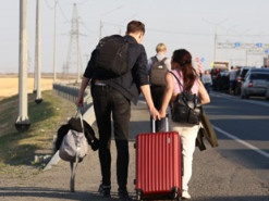 Казахський блогер протролив росіян, які тікають від мобілізації