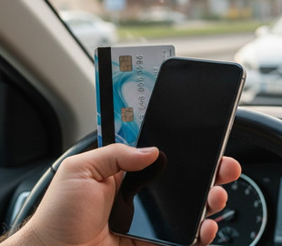 Хмельничанина ошукали в інтернеті на 274 тисячі гривень