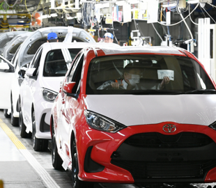 Дефицит чипов обвалил японское производство автомобилей на 10%
