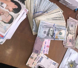 5 тыс. грн за "липовый" COVID-сертификат — схему разоблачили полицейские в Хмельницкой области