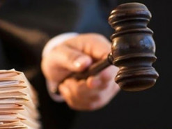 Учительницу оштрафовали за обнаженное фото в Viber-группе