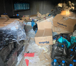 В Запорожье обнаружили подпольный цех по производству алкоголя: товар продавали в интернете