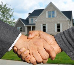 В Украине заблокированы все сделки с недвижимостью