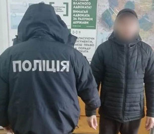 На Сумщині дільничні офіцери поліції викрили чоловіка, який викрав гроші з чужої банківської картки
