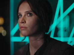 Фелисити Джонс сыграет в новом фильме Джорджа Клуни для Netflix