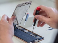 В проблему с замедлением iPhone впервые вмешалось правительство