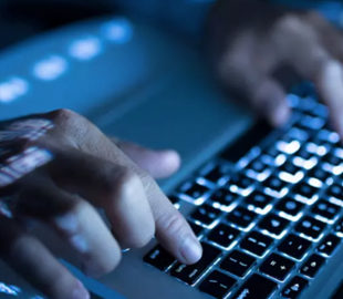 Інтернет-шахрай ошукав жінку на 20 тисяч гривень