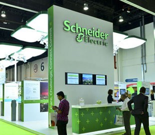 Schneider Electric поставляла зараженные «флешки» вместе со своими продуктами