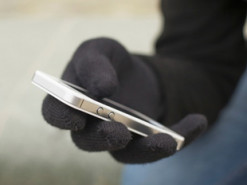 На Збаражчині під час застілля 28-річний хлопець вкрав мобільний телефон