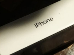 Чоловік намагався ввезти в країну 570 гаджетів Apple - ДПСУ