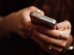 Краплина заспокійливого: сигнал про відбій тривоги озвучуватиме Арестович