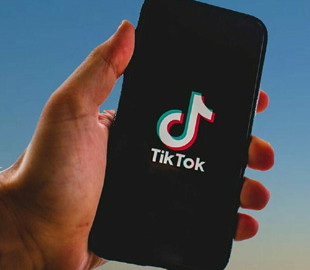 Владелец TikTok передумал продавать американскую часть бизнеса после ухода Трампа