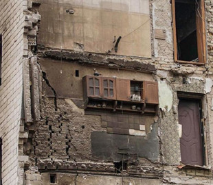 Незламна шафка і вцілілий кіт: символи, які ознаменувались за 100 днів війни