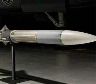 Американські розробники представили бойову ракету AMRAAM, оснащену системою самонаведення