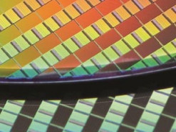 Япония и США будут сообща искать пути выхода из полупроводникового кризиса