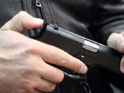 Скільки зброї, виданої в Києві на початку війни, лишилося на руках