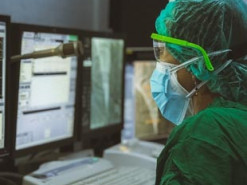 ИИ научился предсказывать развитие COVID-19 и смертность пациентов