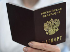 Дев'ять країн ЄС перестали оформляти туристичні візи для росіян