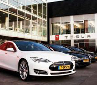 Автокомпании Tesla и Volvo стали лидерами немецкого рынка