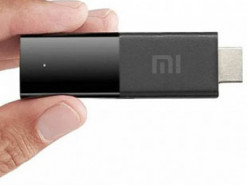 Xiaomi готовит две версии телевизионной приставки Mi TV Stick
