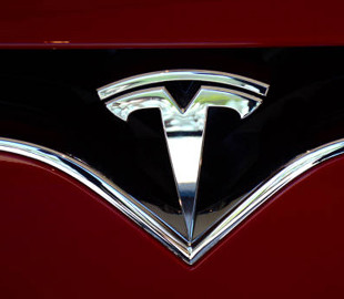 Tesla повертається у топ-7 дорогих компаній світу