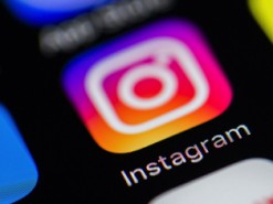 ТОП странных селфи на смарт-дерево в Instagram