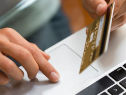 Інтернет-шахраї ошукали трьох українців майже на 200 тисяч гривень