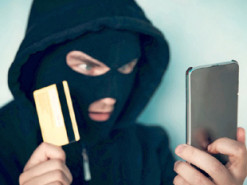 Мошенники украли с банковской карты женщины 20 тысяч гривен