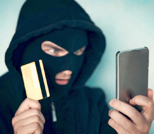 Мошенники украли с банковской карты женщины 20 тысяч гривен