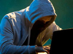 Международная сеть хакеров объявила войну властям РФ из-за Украины